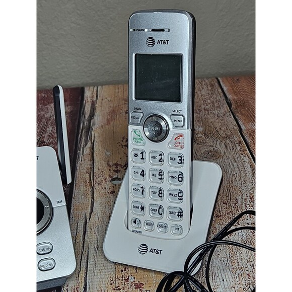 AT&T EL52219 2 Handset Cordless Answering System with Caller ID Call Waiting - Picture 3 of 5